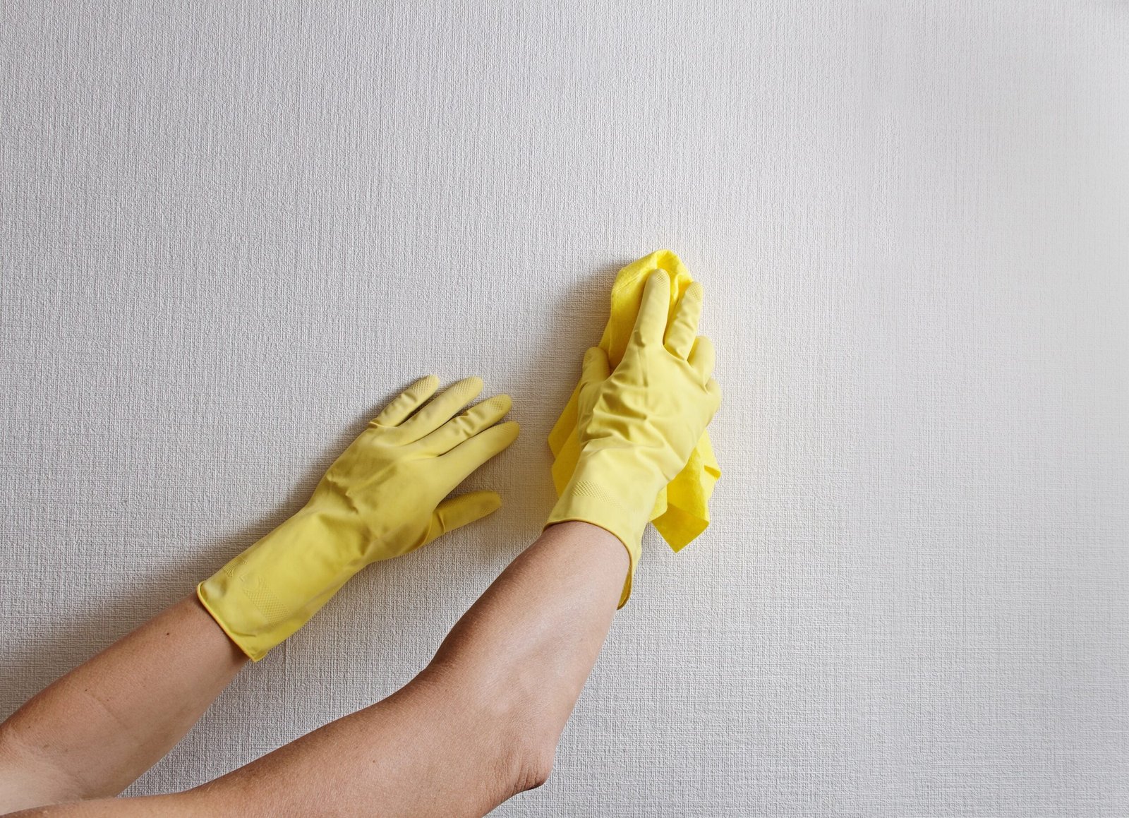 Deep cleaning an Aylesbury home